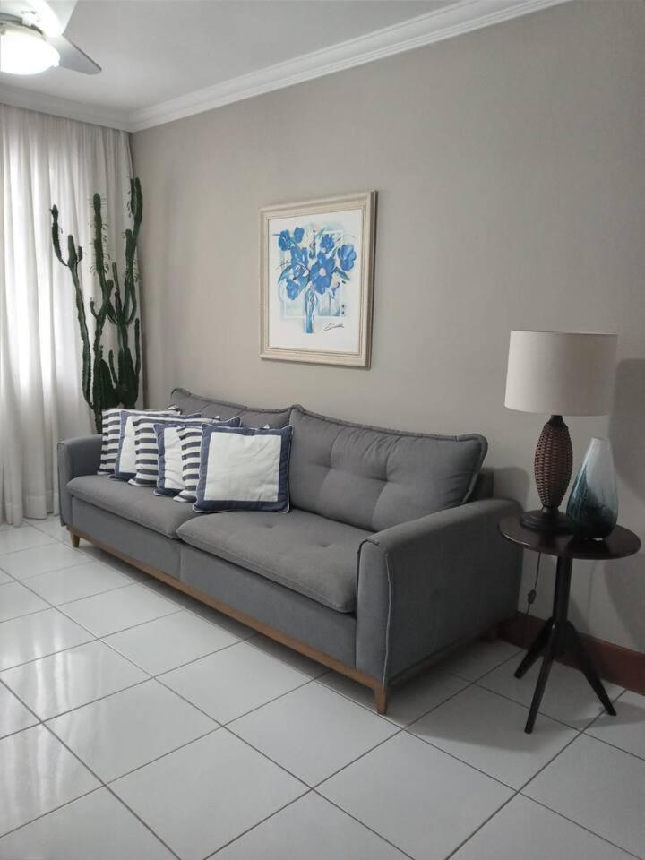 Апартаменти Apartamento completo na calçada da praia Гуаружа Екстер'єр фото