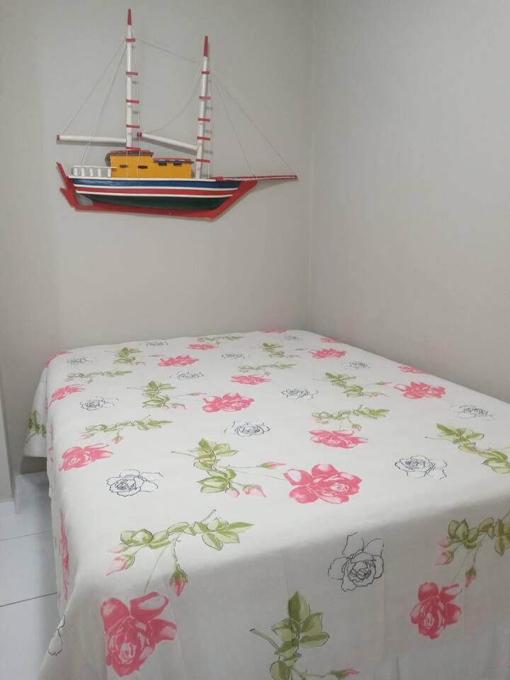 Апартаменти Apartamento completo na calçada da praia Гуаружа Екстер'єр фото